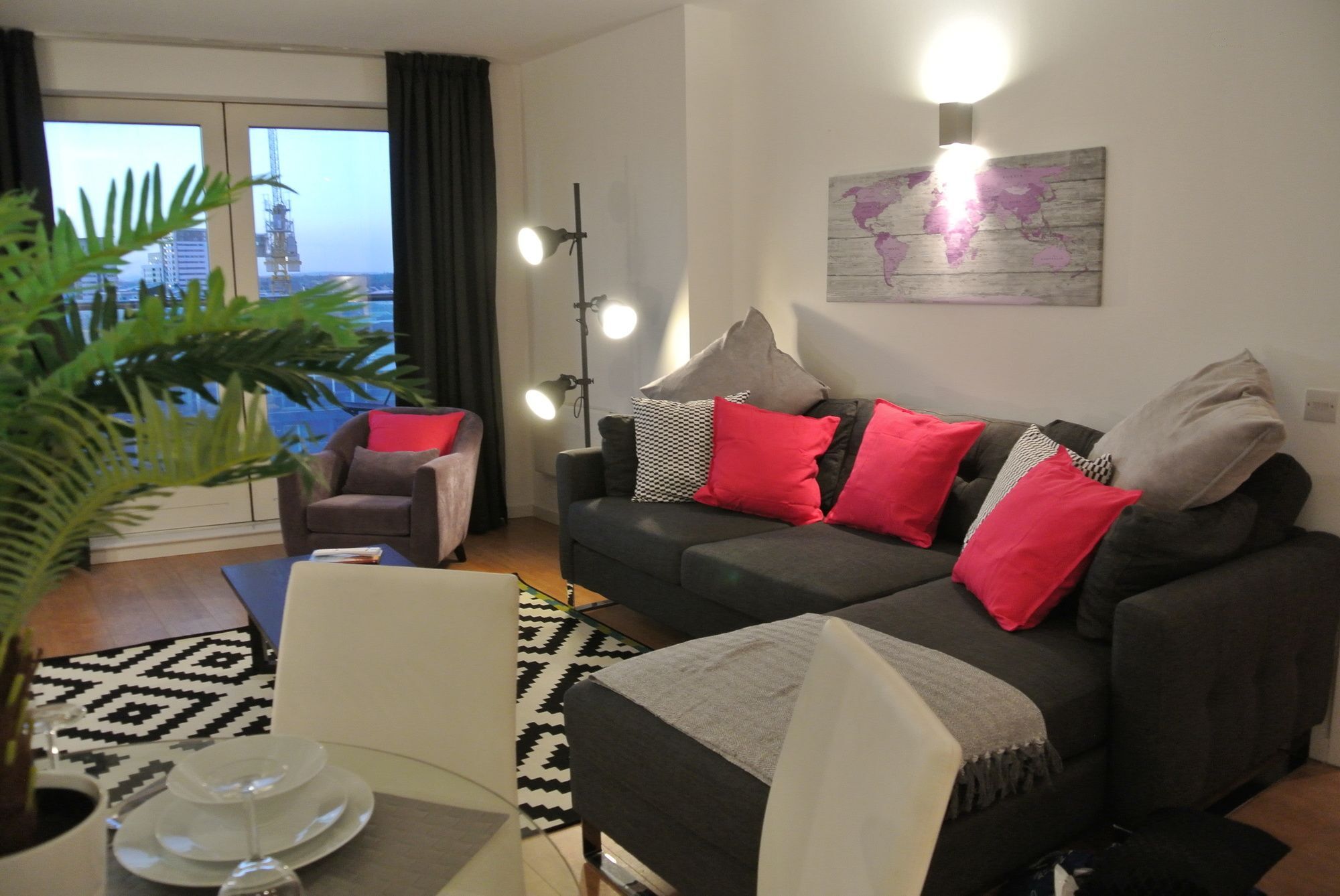 Approved Serviced Apartments Skyline แมนเชสเตอร์ ภายนอก รูปภาพ