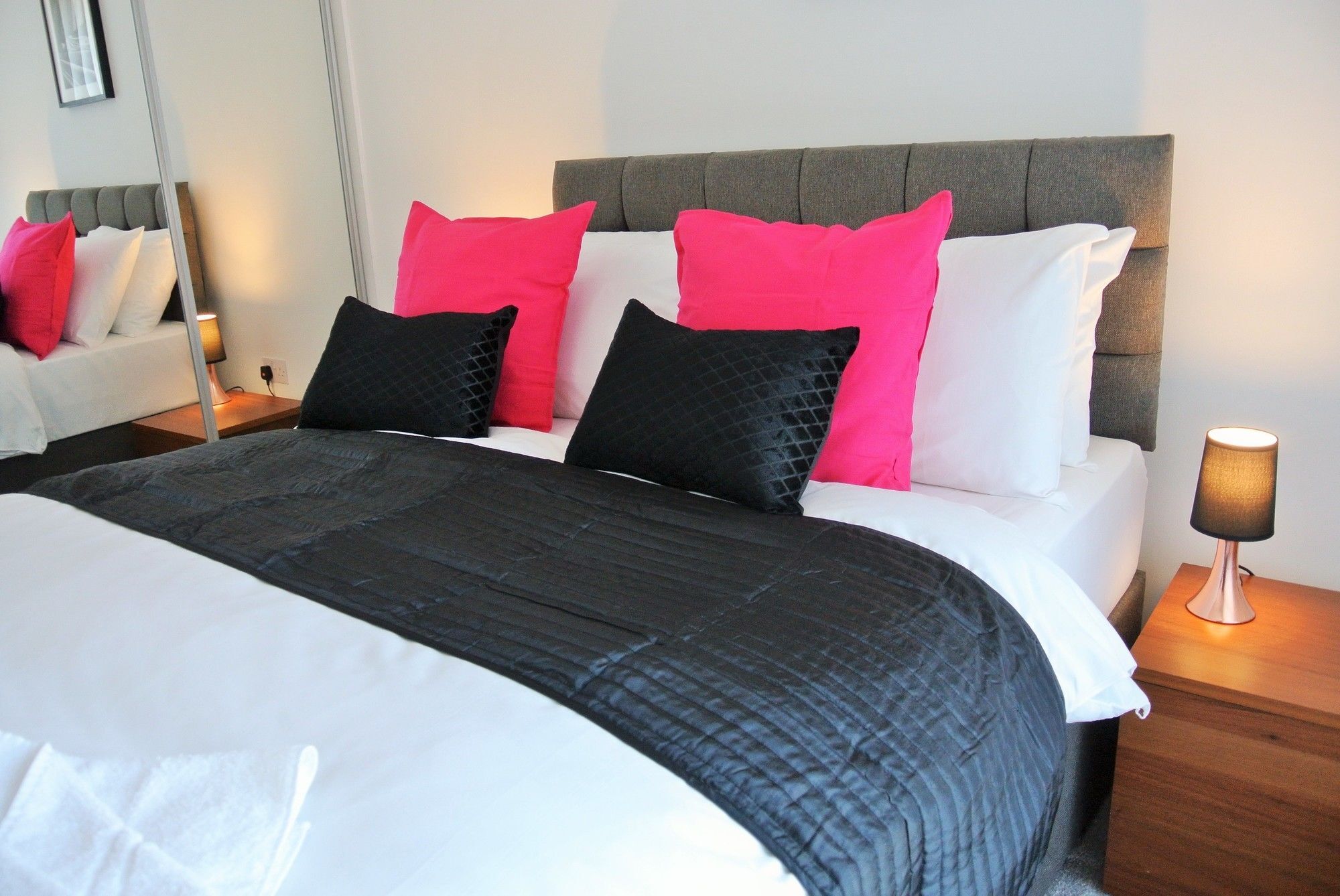 Approved Serviced Apartments Skyline แมนเชสเตอร์ ภายนอก รูปภาพ